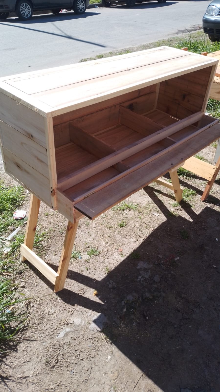 Nidal de 3 bocas con protector de huevos - Image 2