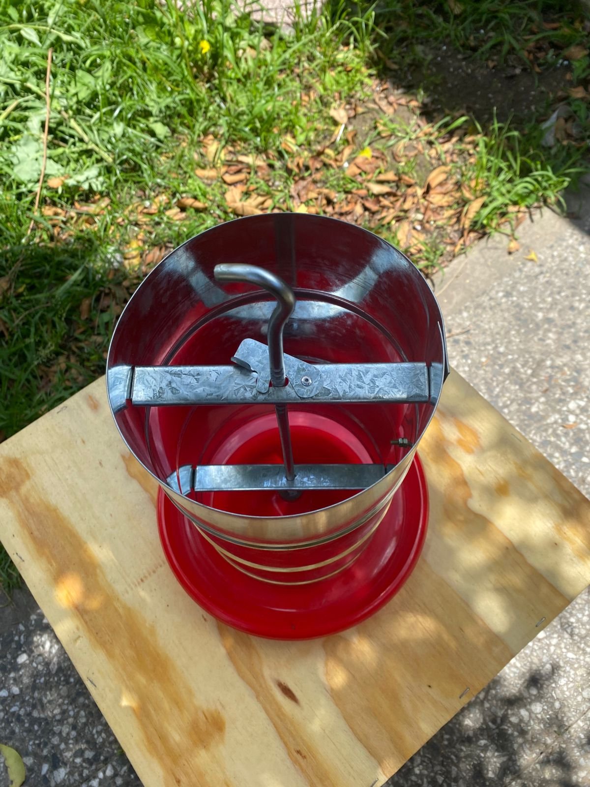 Comedero tipo tolva de 5 kilos - Image 2