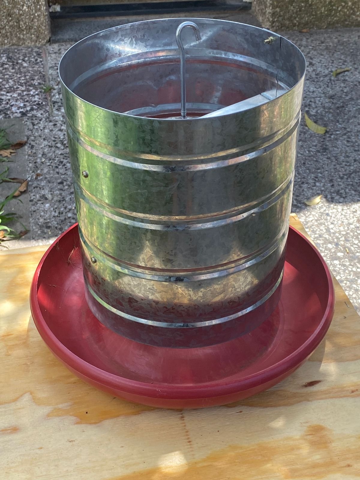 Comedero tipo tolva de 15 kilos - Image 2